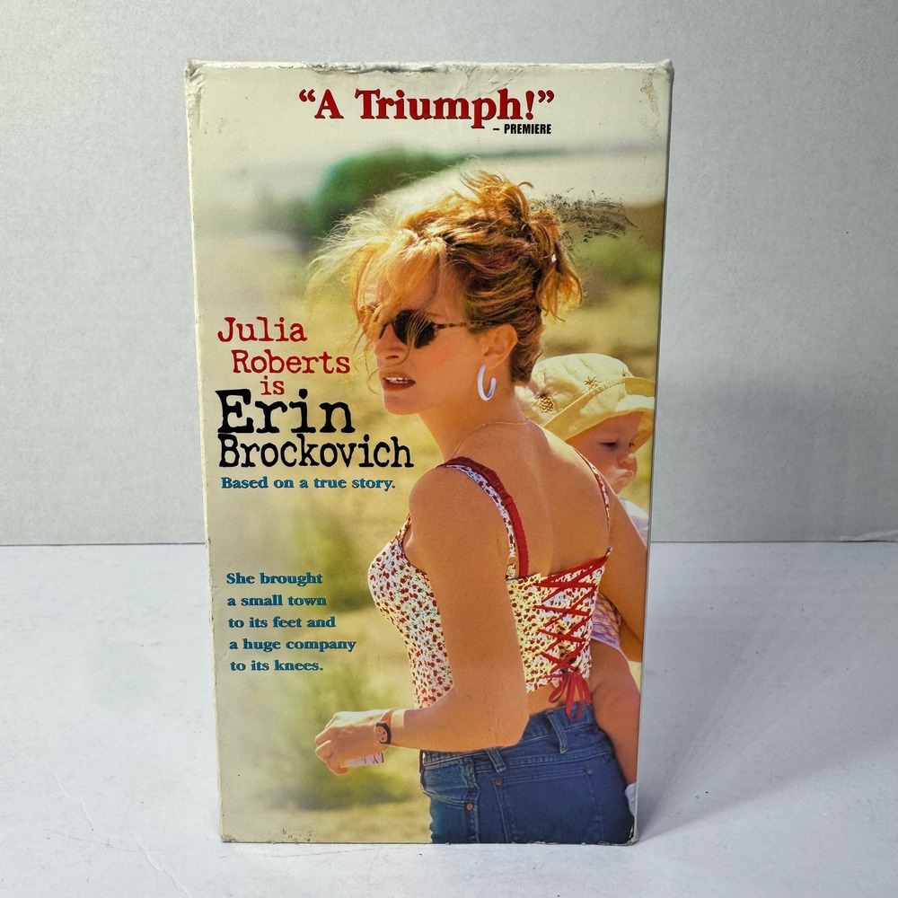 Erin Brockovich VHS Julia Roberts Albert Finney 2000 Universal Pictures‎ Drama